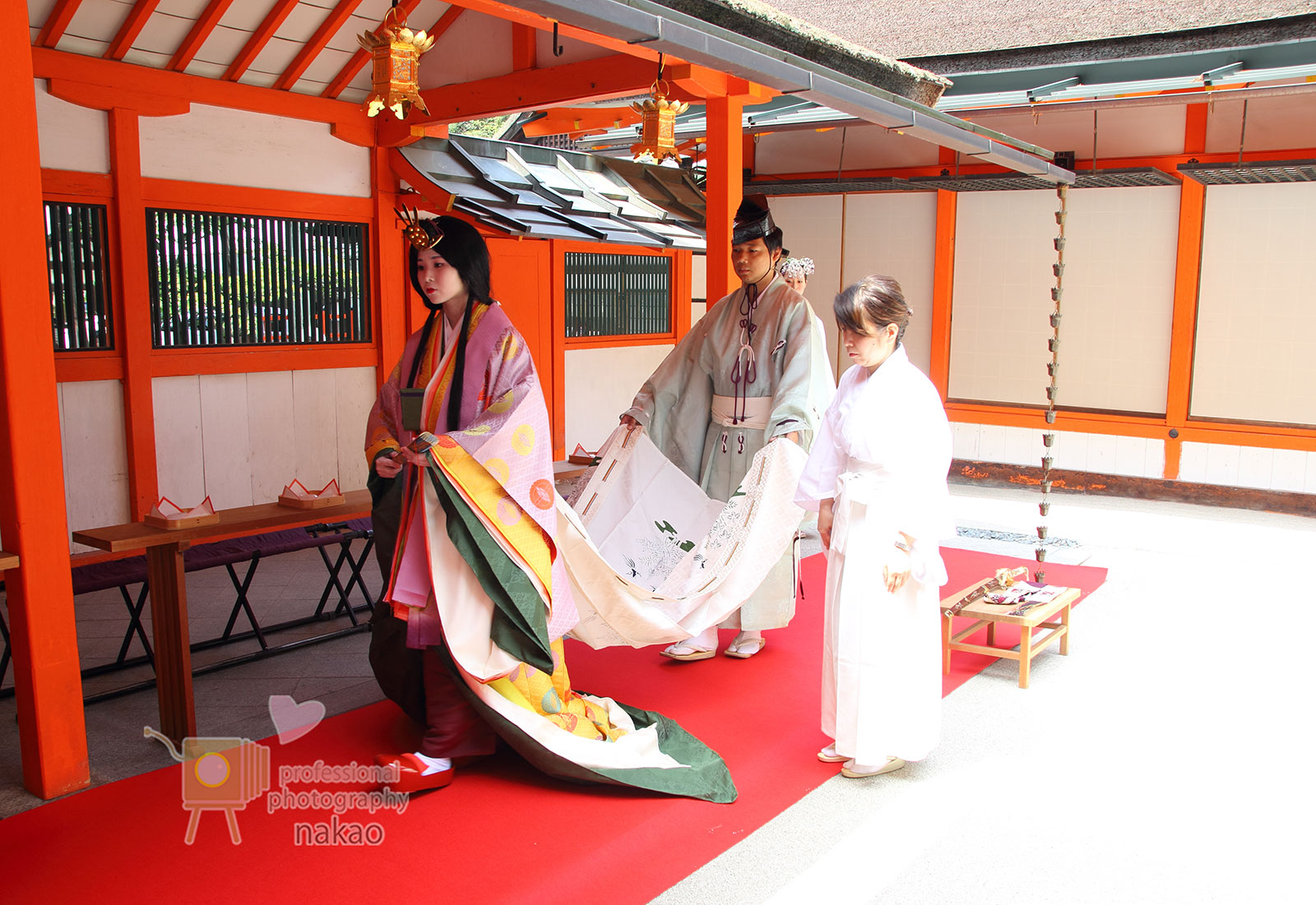 装束での結婚式 新婦入場 国風装束結婚式