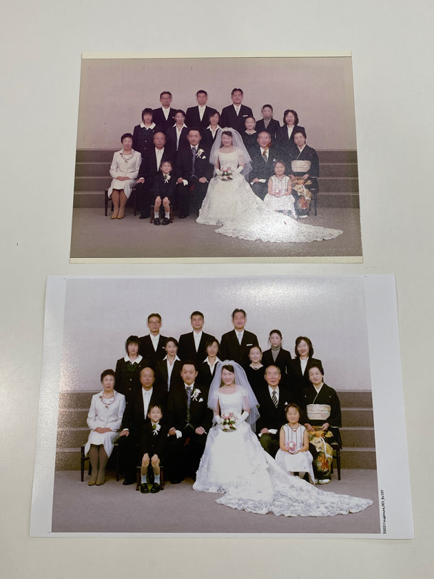 上が作業前、下が作業後のお写真。お写真の汚れを修整、全体の黄ばみ・変色を補整しました。